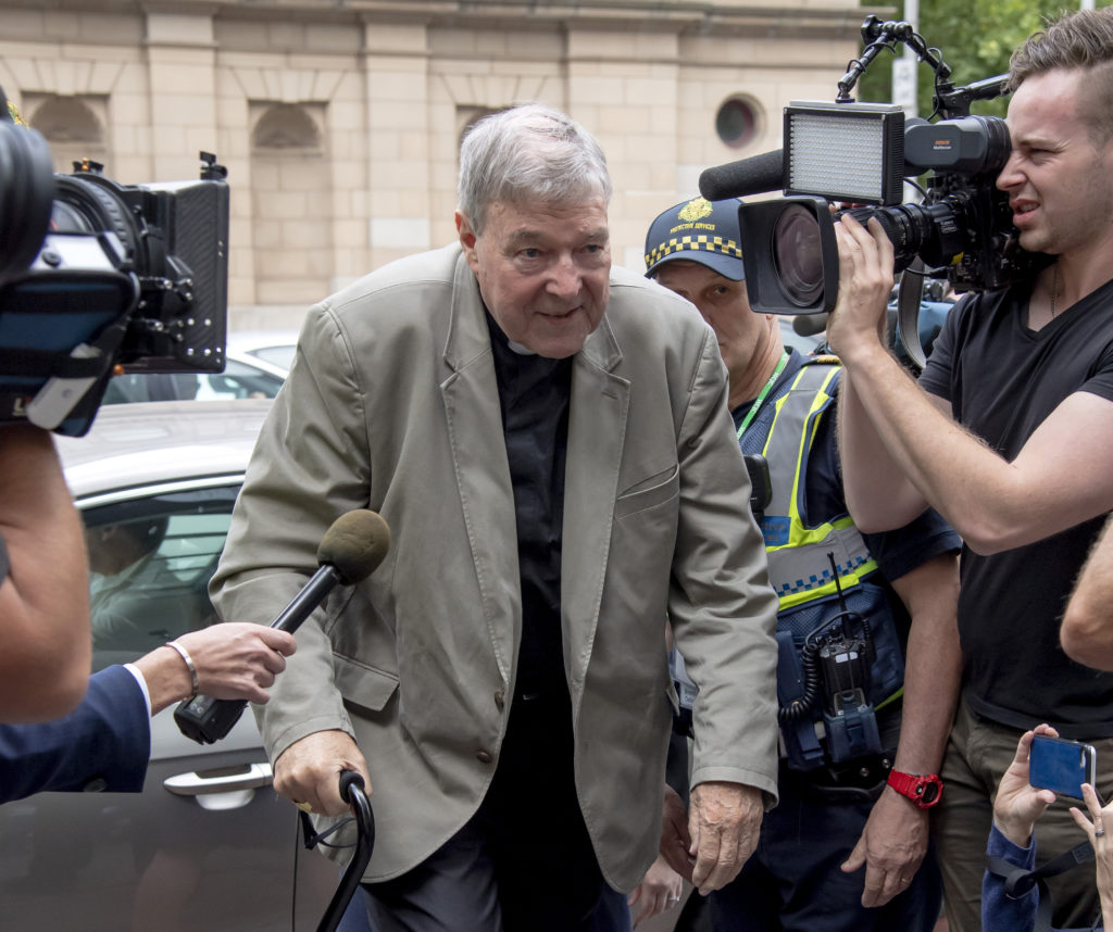 Austrálsky kardinál Pell bol odsúdený za pohlavné zneužitie dvoch detí | Glob.sk